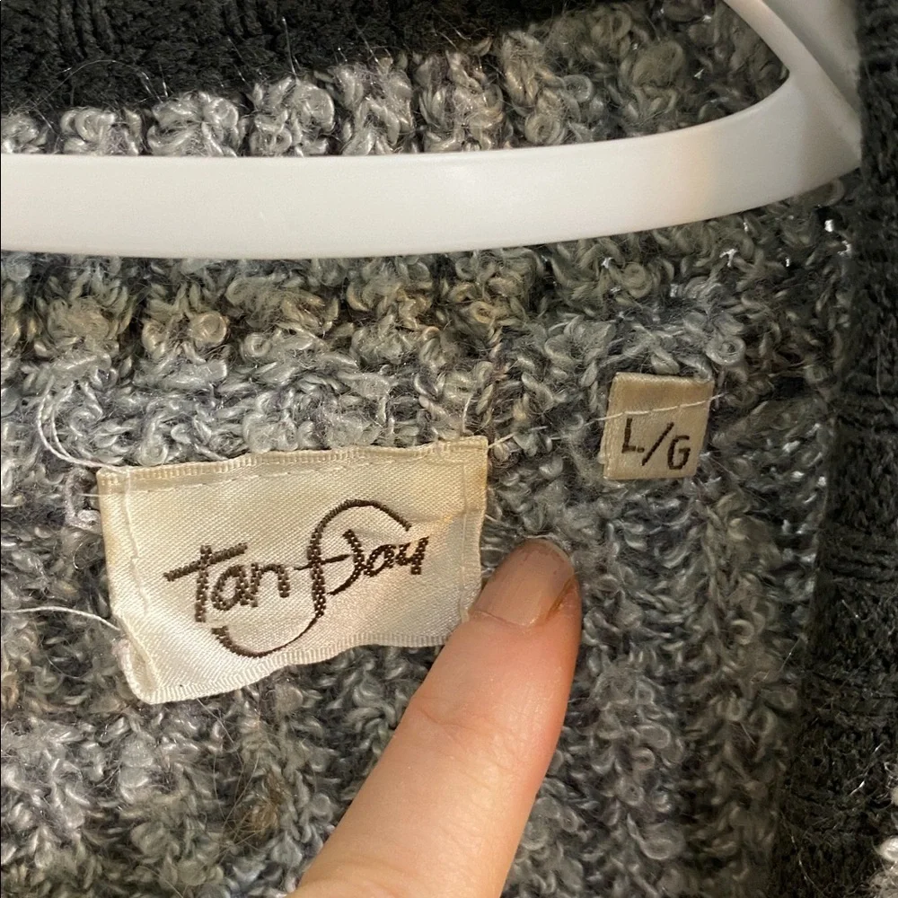 Gray Open-Front Ribbed Long Cardigan Sweater - Picture 2 of 7